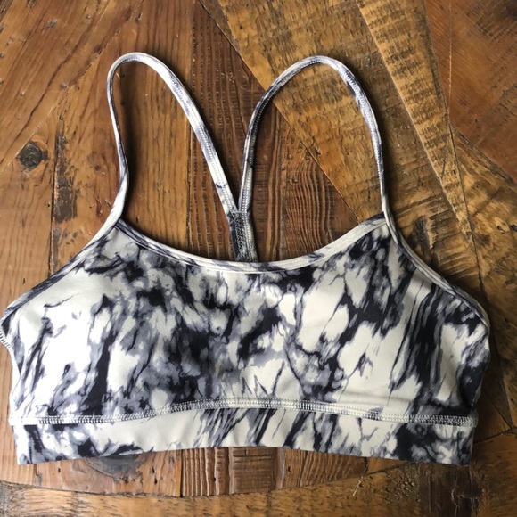 lululemon athletica Tops - Lululemon Flow Y sports bra size 4